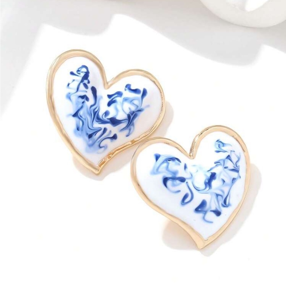 Framed in Gold Trim Oil Dripping Blue on White Porcelain Heart Earrings - Picture 7 of 7